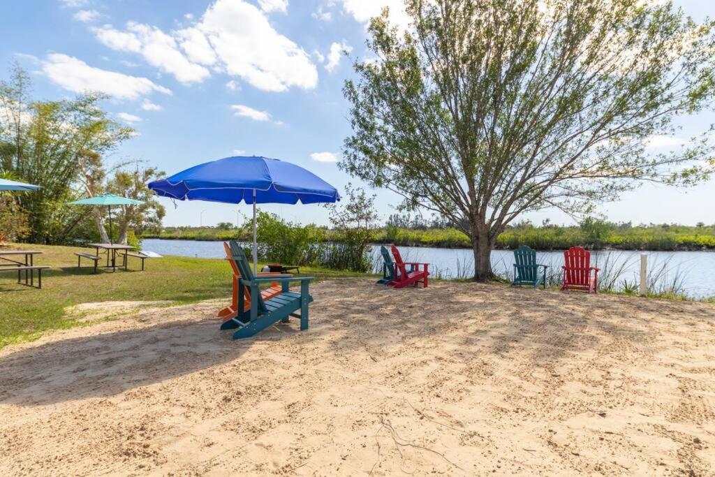 Beautiful Waterfront 1 Bedroom #4 Пунта Горда Екстериор снимка