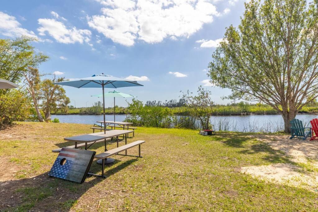 Beautiful Waterfront 1 Bedroom #4 Пунта Горда Екстериор снимка